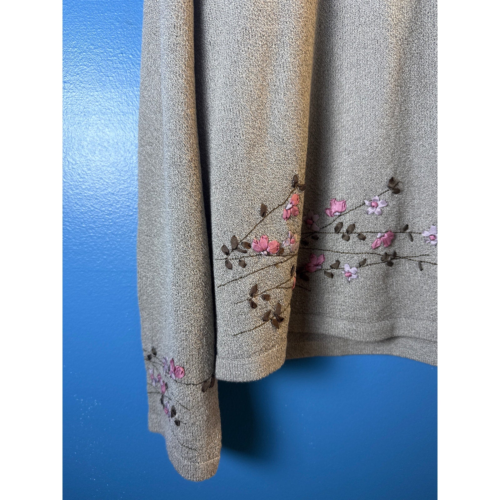Vintage Jantzen Gray Floral Embroidered Button Cardigan Sweater Womens Medium