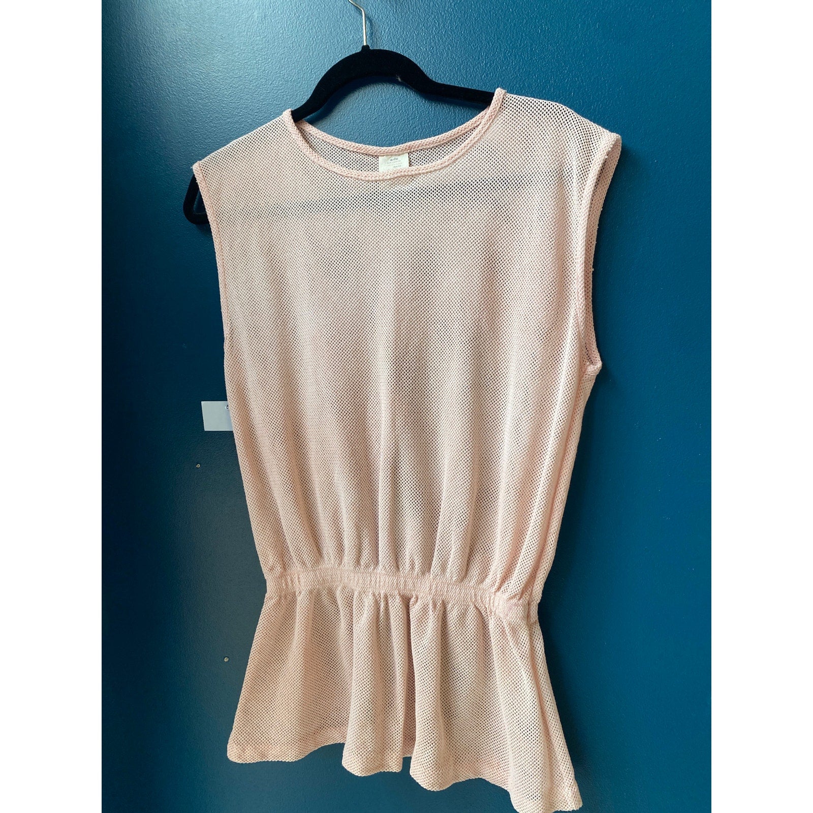 Vintage 70s-80s Baby Pink Fishnet Mesh Tunic Sleeveless Shirt Womens Size Medium