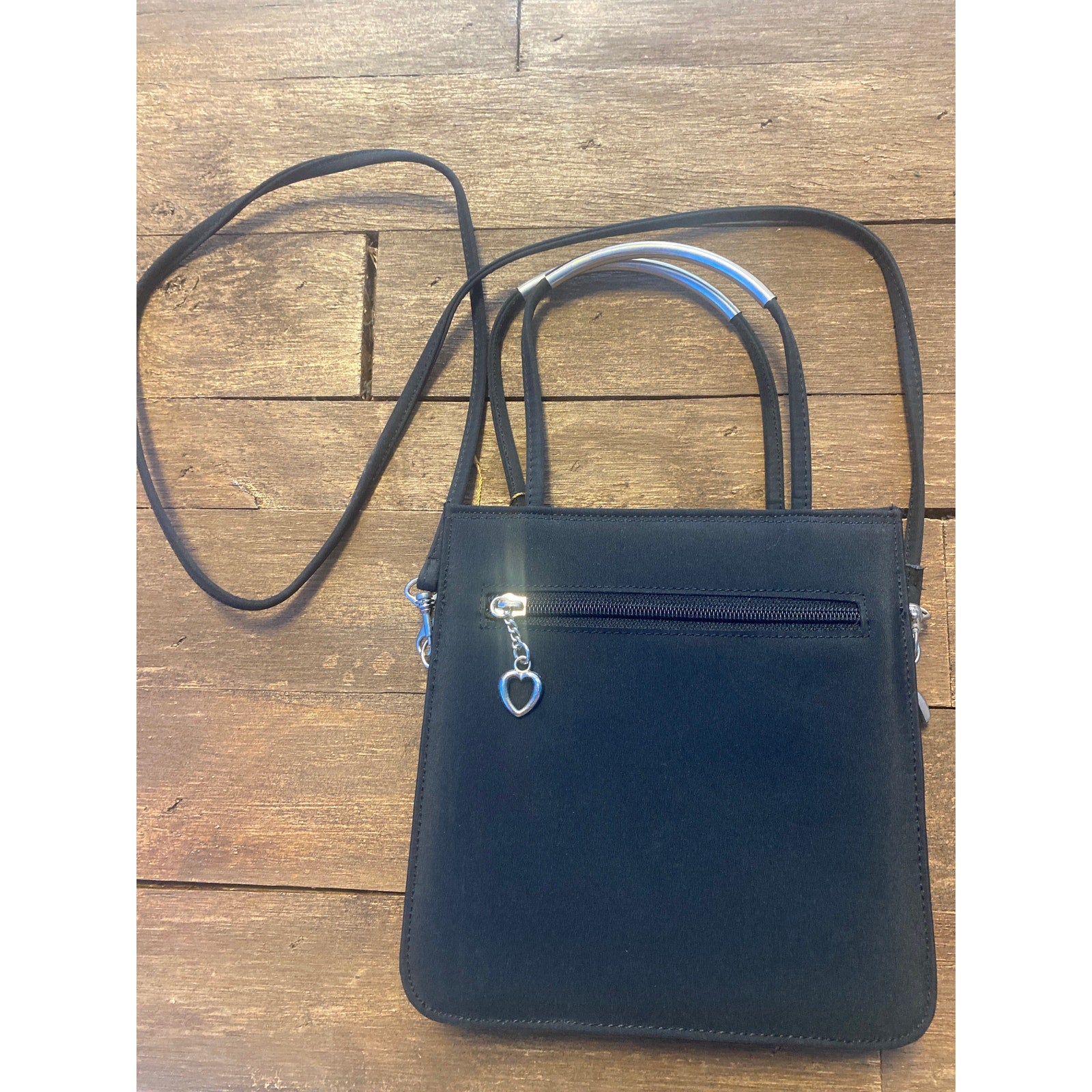 Vintage 90s Guess Silver Metal "G " Zip Closure Black Leather Shoulder Bag