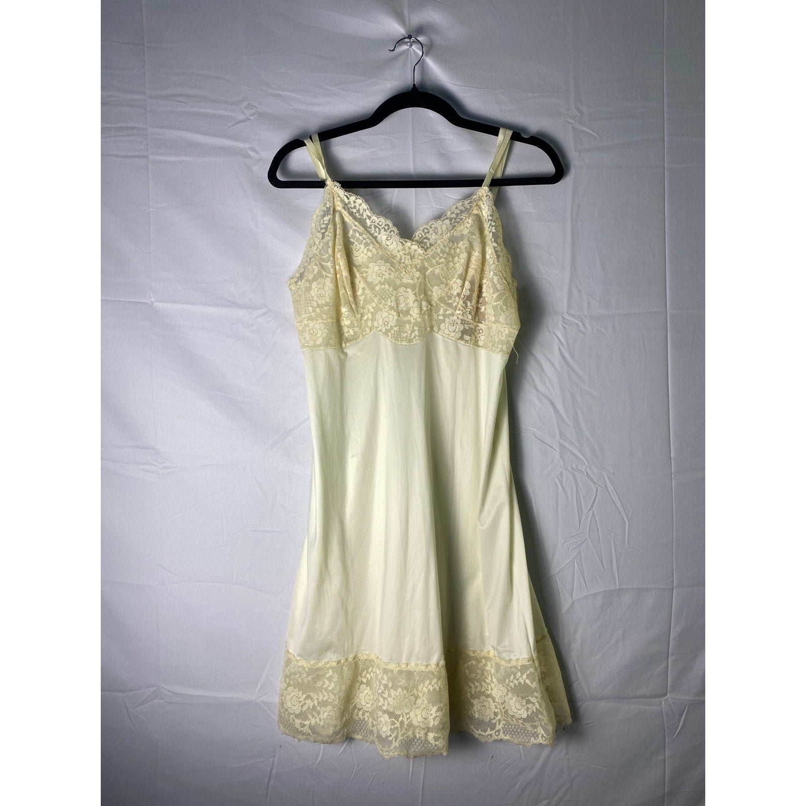 Vintage 1950s Gold Slip with Floral Lace Nightdress Intimate Women's Size Large