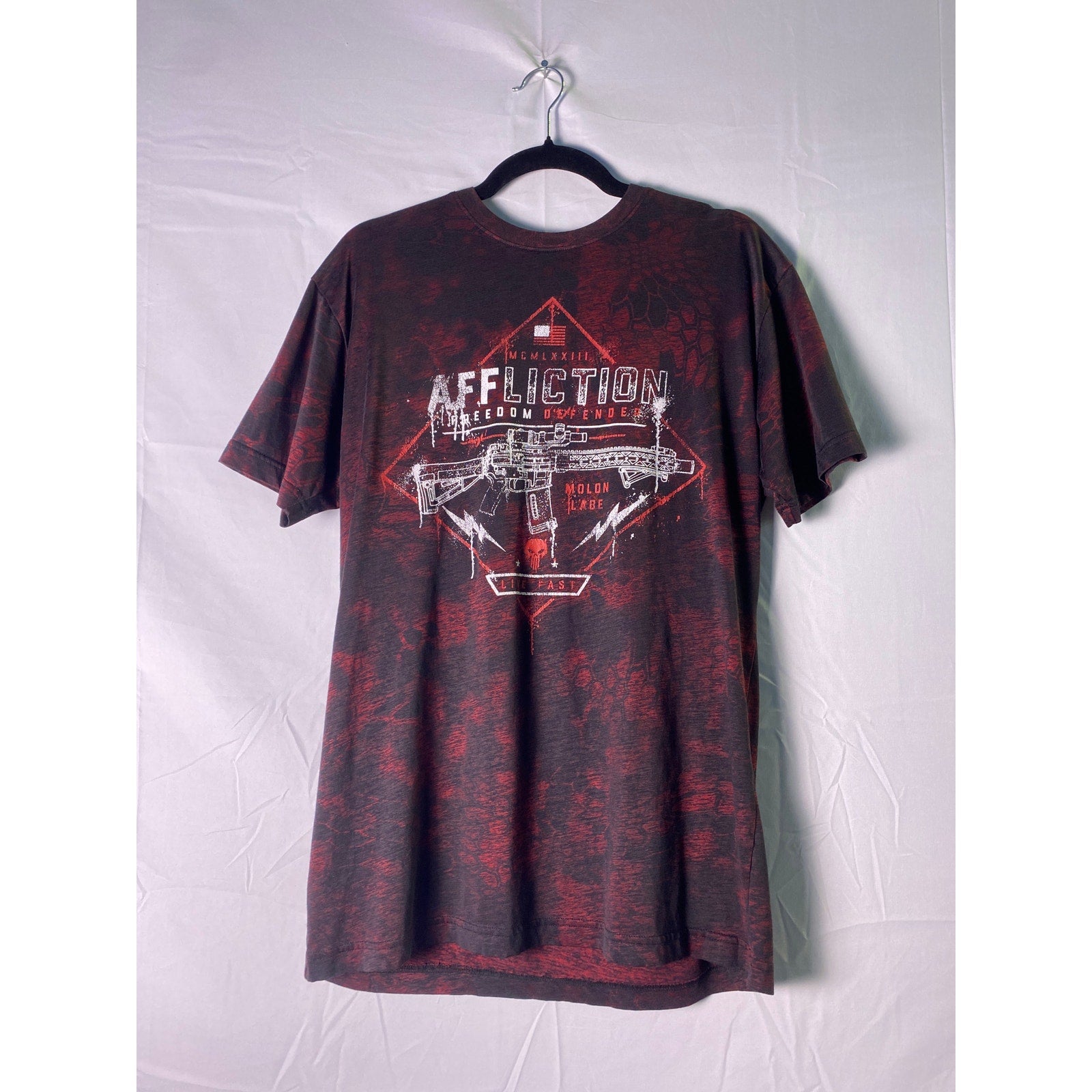 AFFLICTION Painted Freedom Black Red T-Shirt Men's Size Large