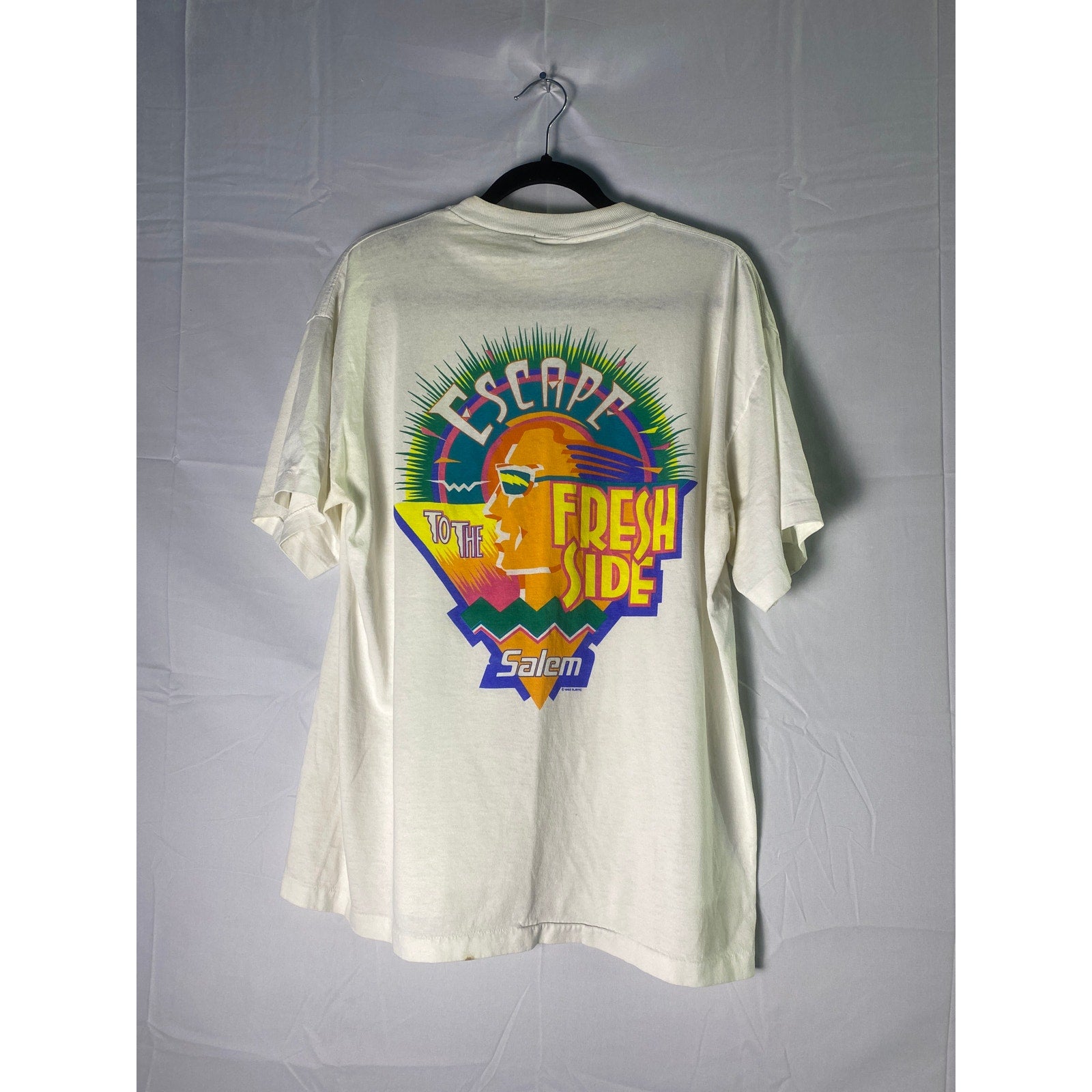 Vintage 90s Salem Cigarettes Escape to the Fresh Side Graphic White Shirt Large?