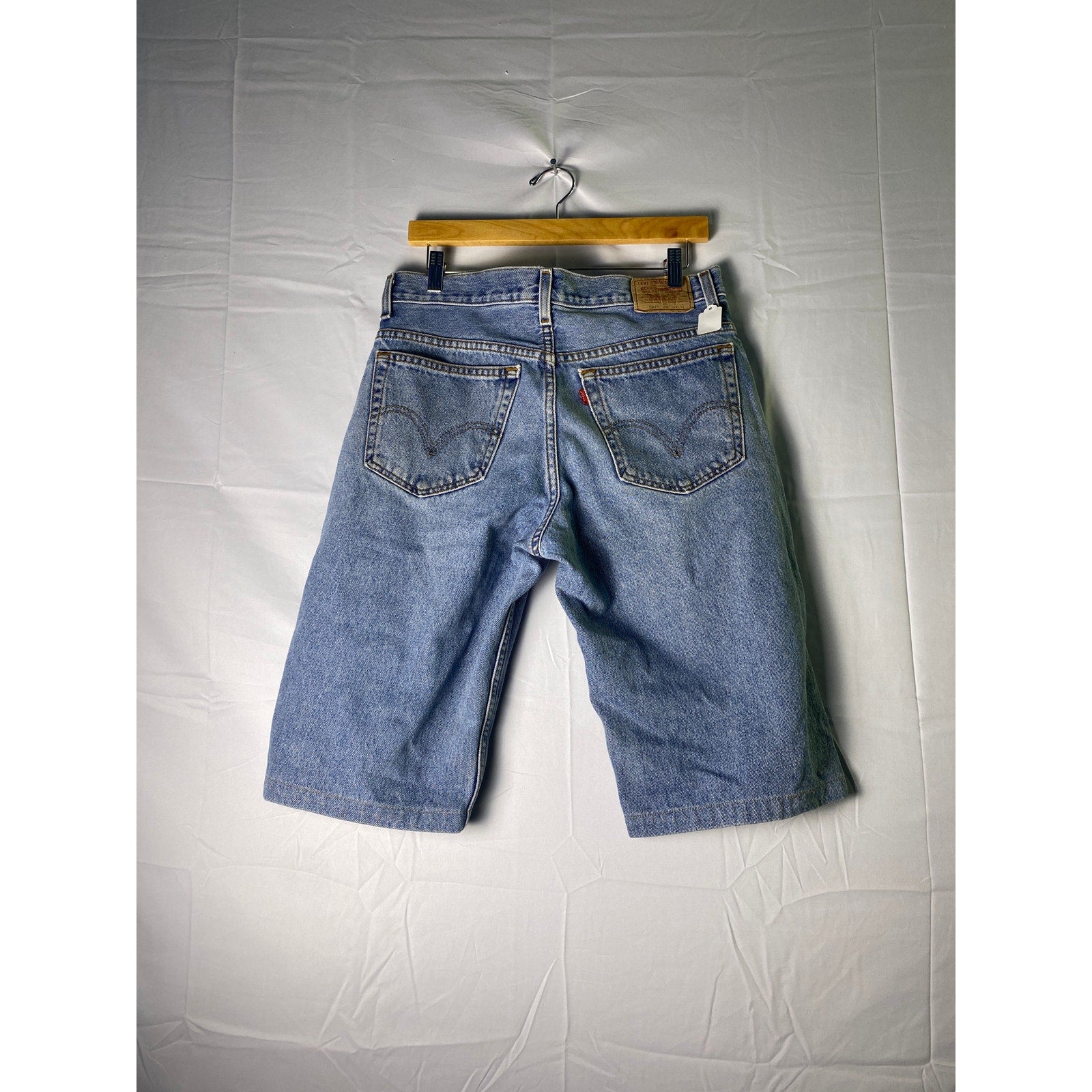 Levi's 550 Relaxed Fit Blue Denim Bermuda Shorts Boy's Size 14 Husky