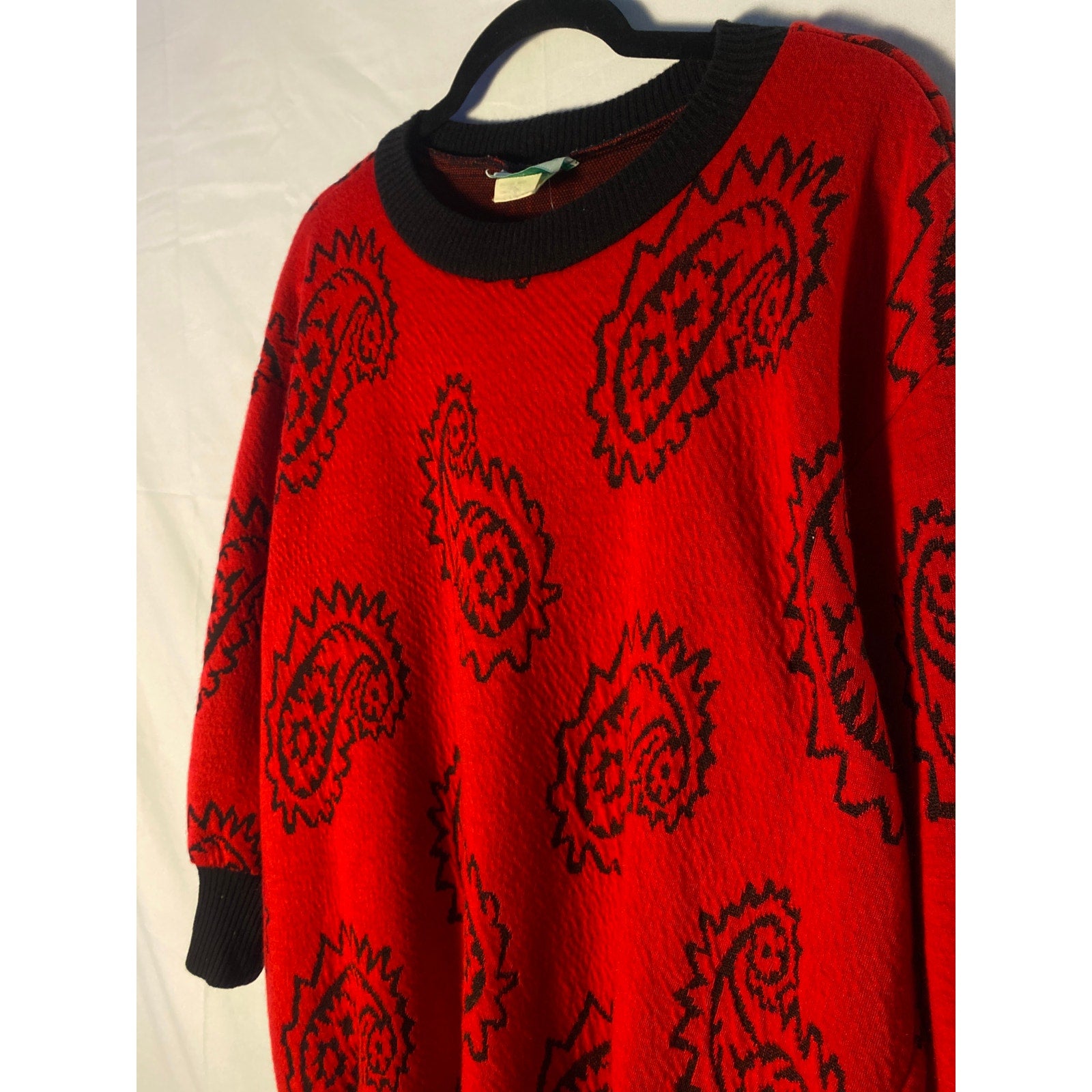 Vintage Sprouts Red Black Paisley Pattern Pullover Sweater Men's Size Small