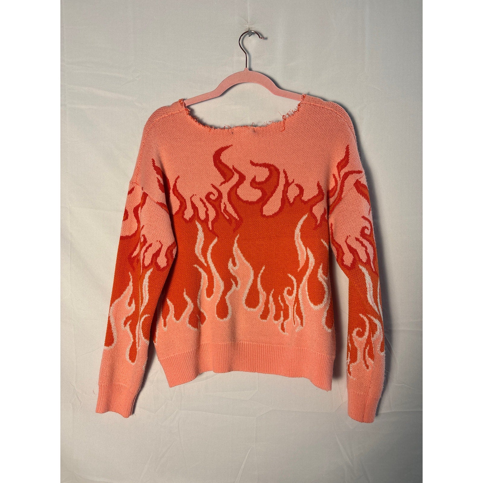 Aqua Blues Livia Red Pink Flame Distressed Sweater Pullover Soft Women's Small