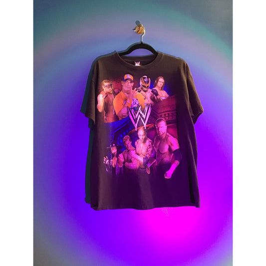Vintage WWE 2009 World Tour Short Sleeve Black T-Shirt Adult Size Large