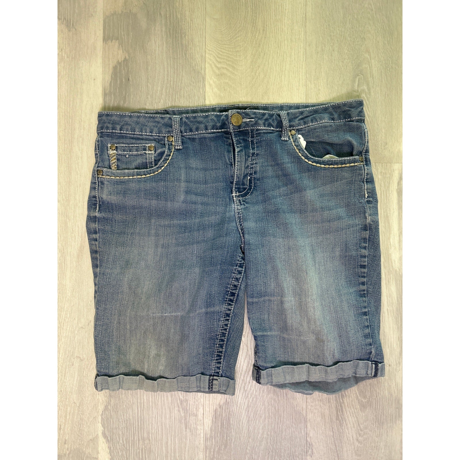 Y2K Love Indigo Blue Denim Jean Shorts Casual Cuffed Women's Size 14