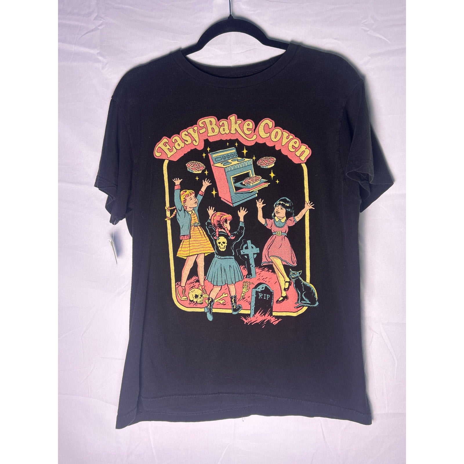 Easy Bake Coven Shirt Graphic Print Black T-shirt Women's Size Medium