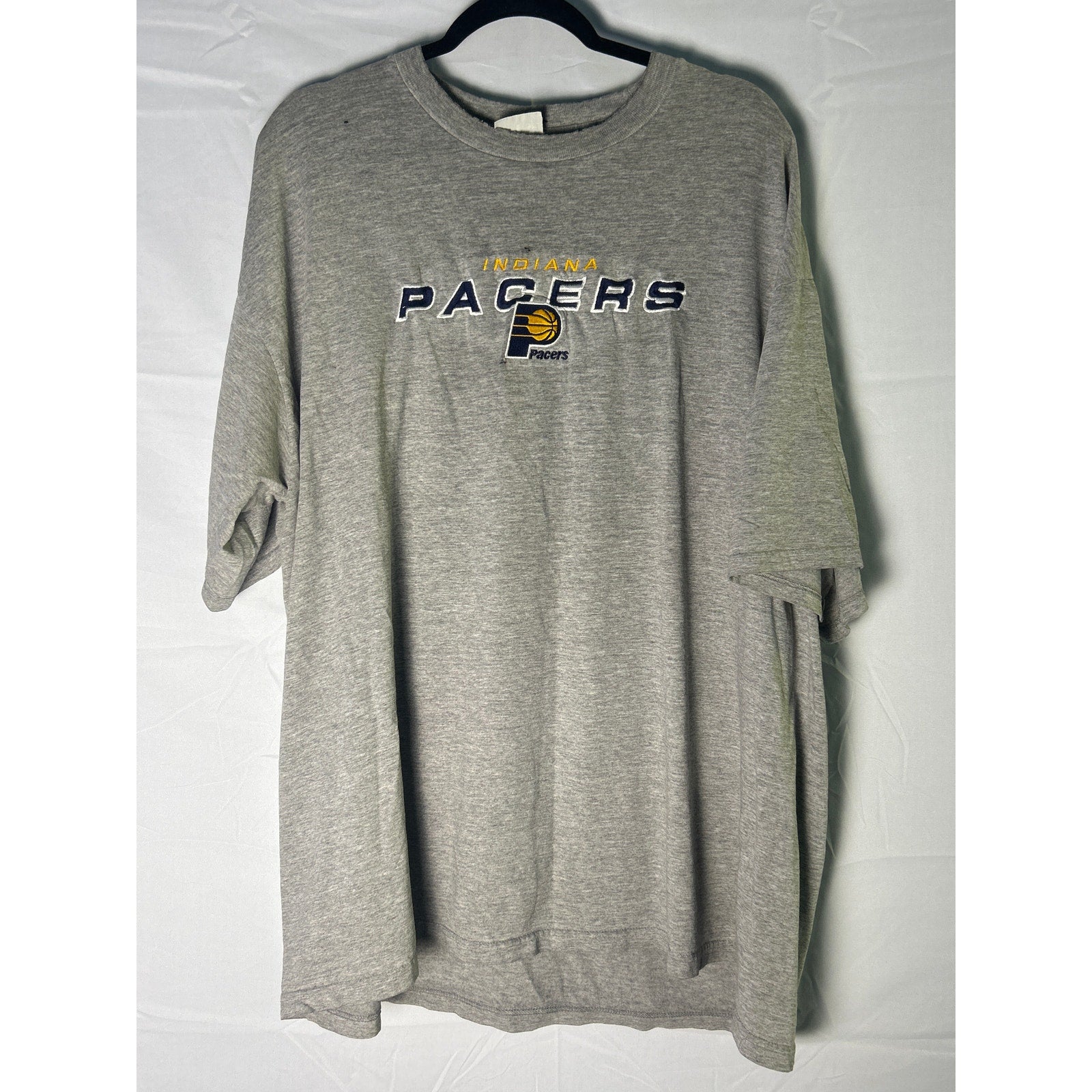 Vintage Lee NBA Embroidered Indiana Pacers Crewneck Gray T-shirt Men's XXL
