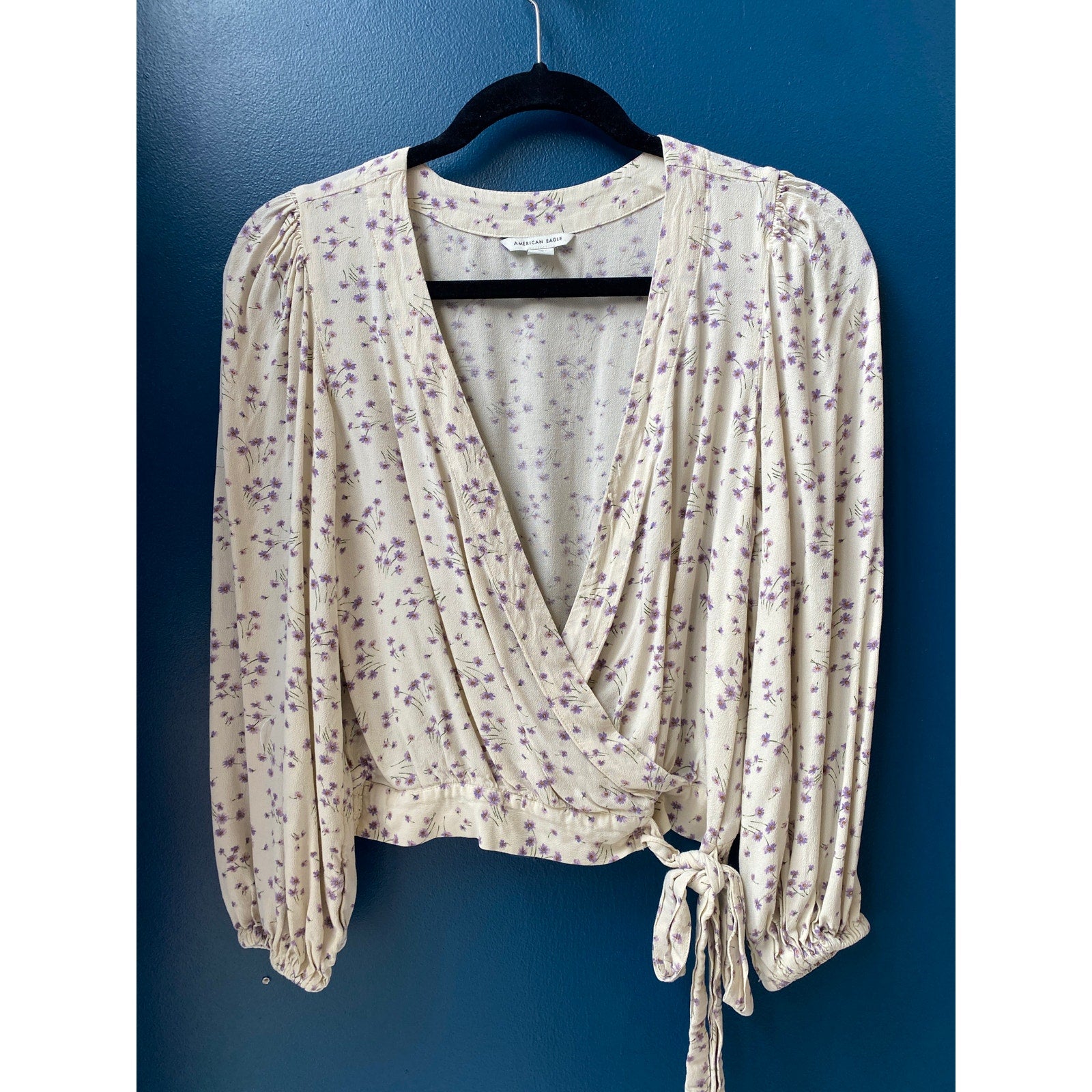 American Eagle AEO Purple Floral Faux Wrap Crop Long Sleeve Shirt Women's Small