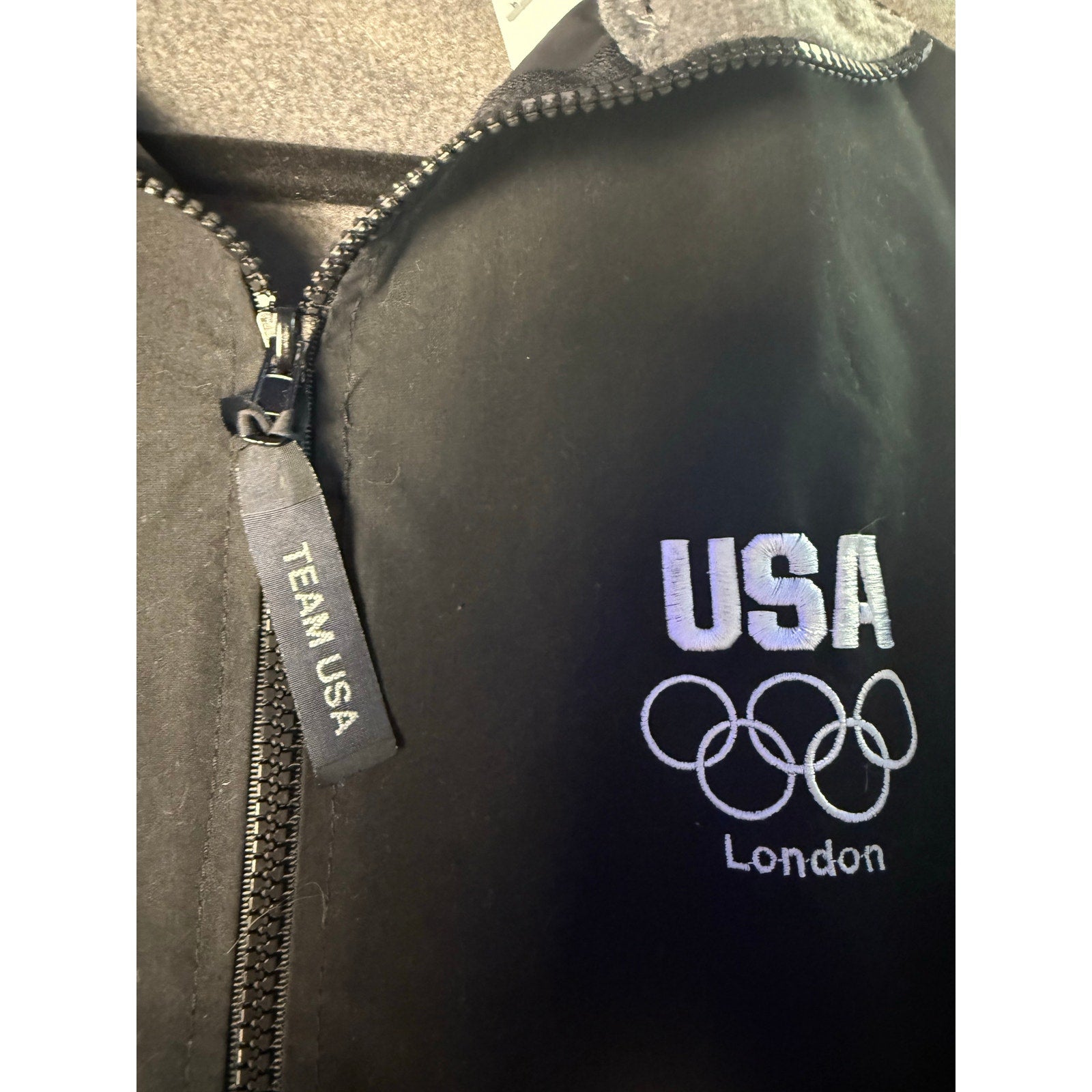 Team USA 2012 London Olympics Full Zip Gray Black Fleece Jacket Mens Size Medium