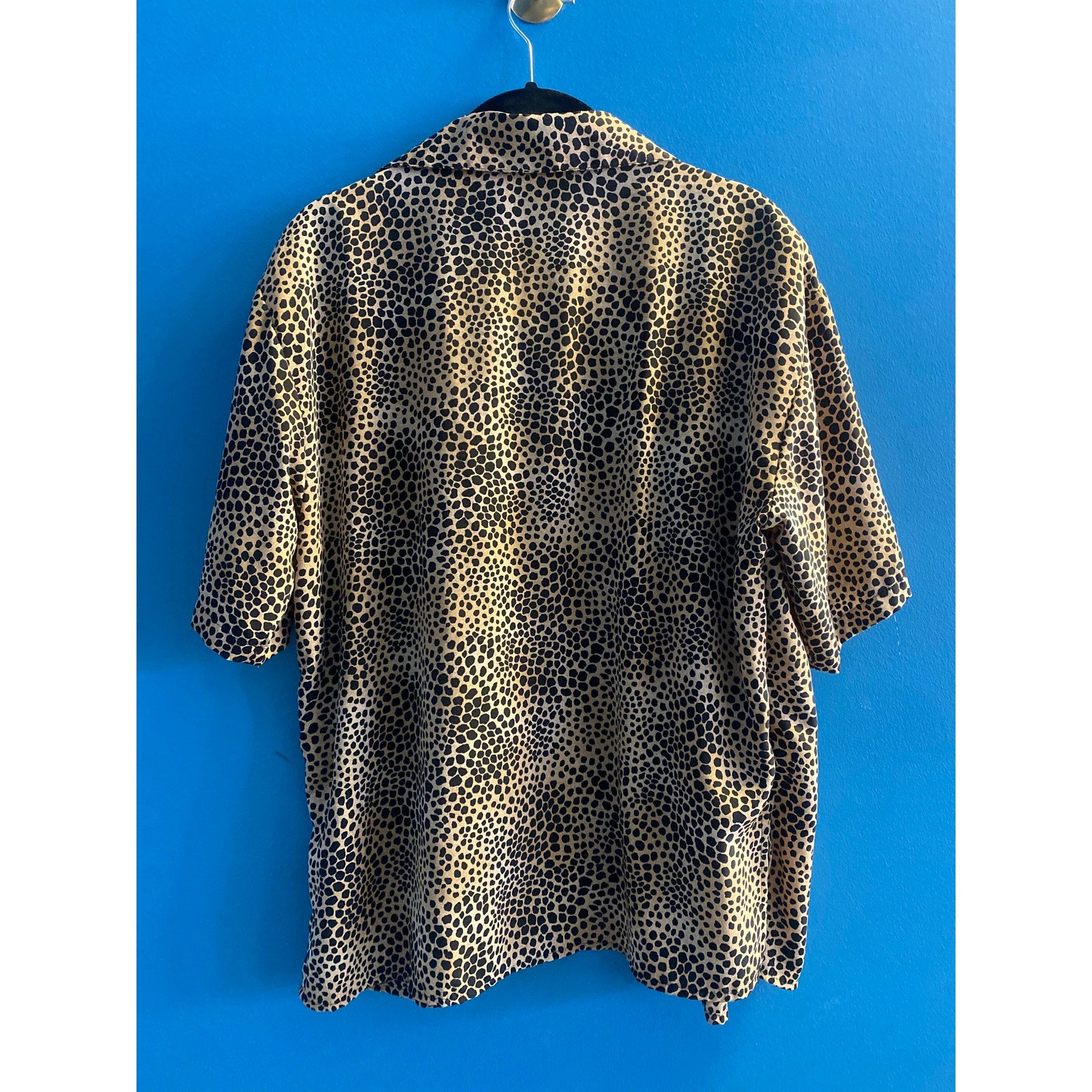 Vintage Impressions Button Up Cheetah Print Short Sleeve Shirt Women's Small