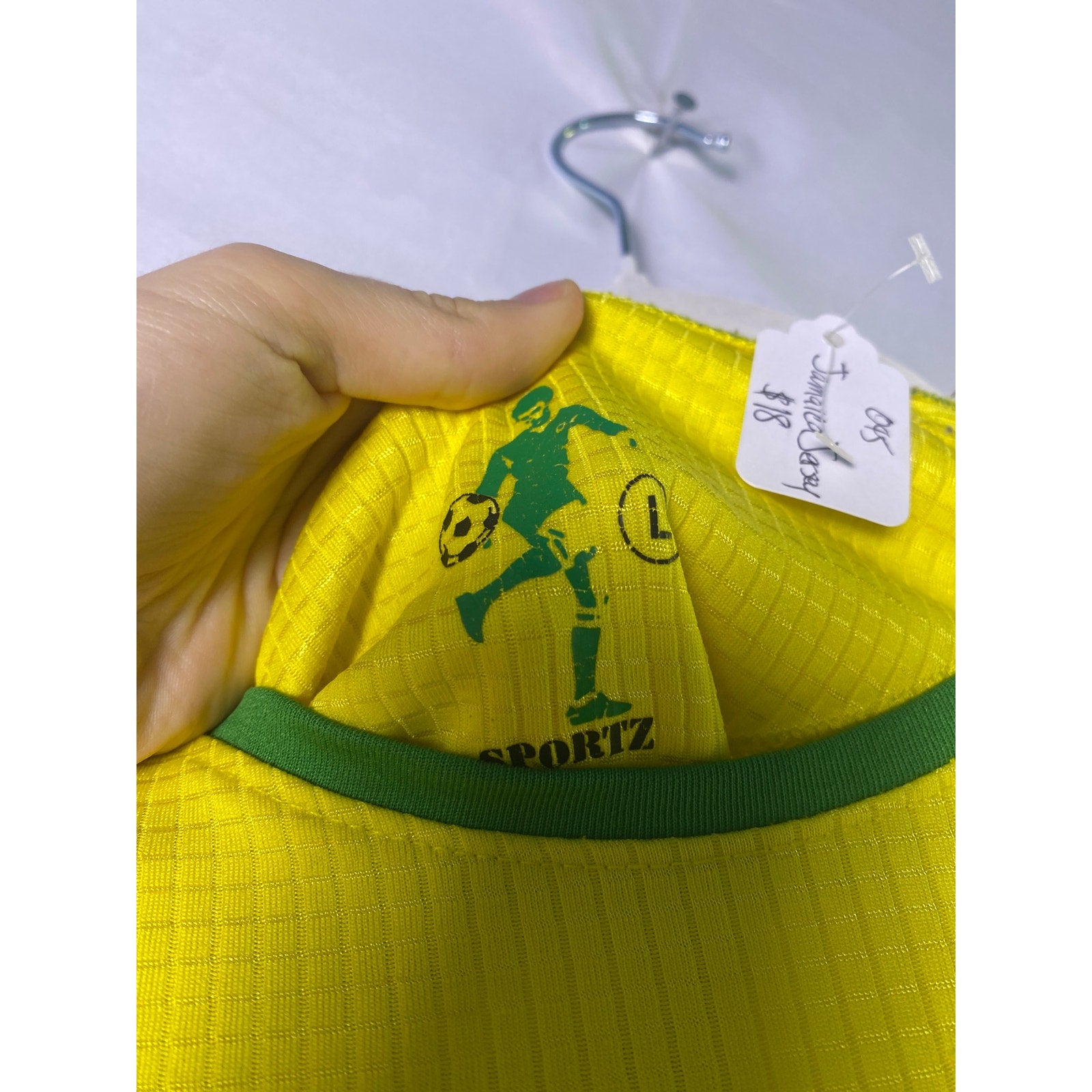 JAMAICA Soccer Futbol Football Yellow Green #10 Jersey Size Large