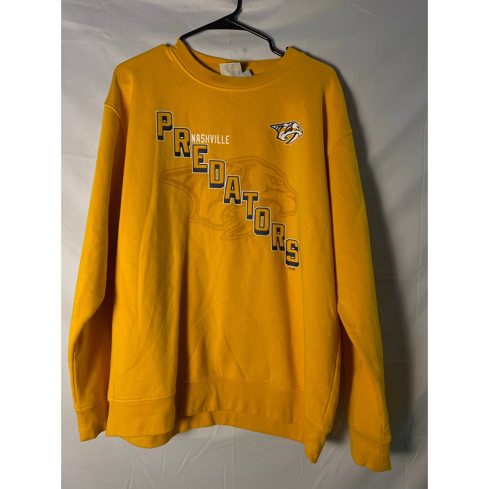 NHL NASHVILLE Predators Graphic Print Yellow Crewneck Sweatshirt Men's Large