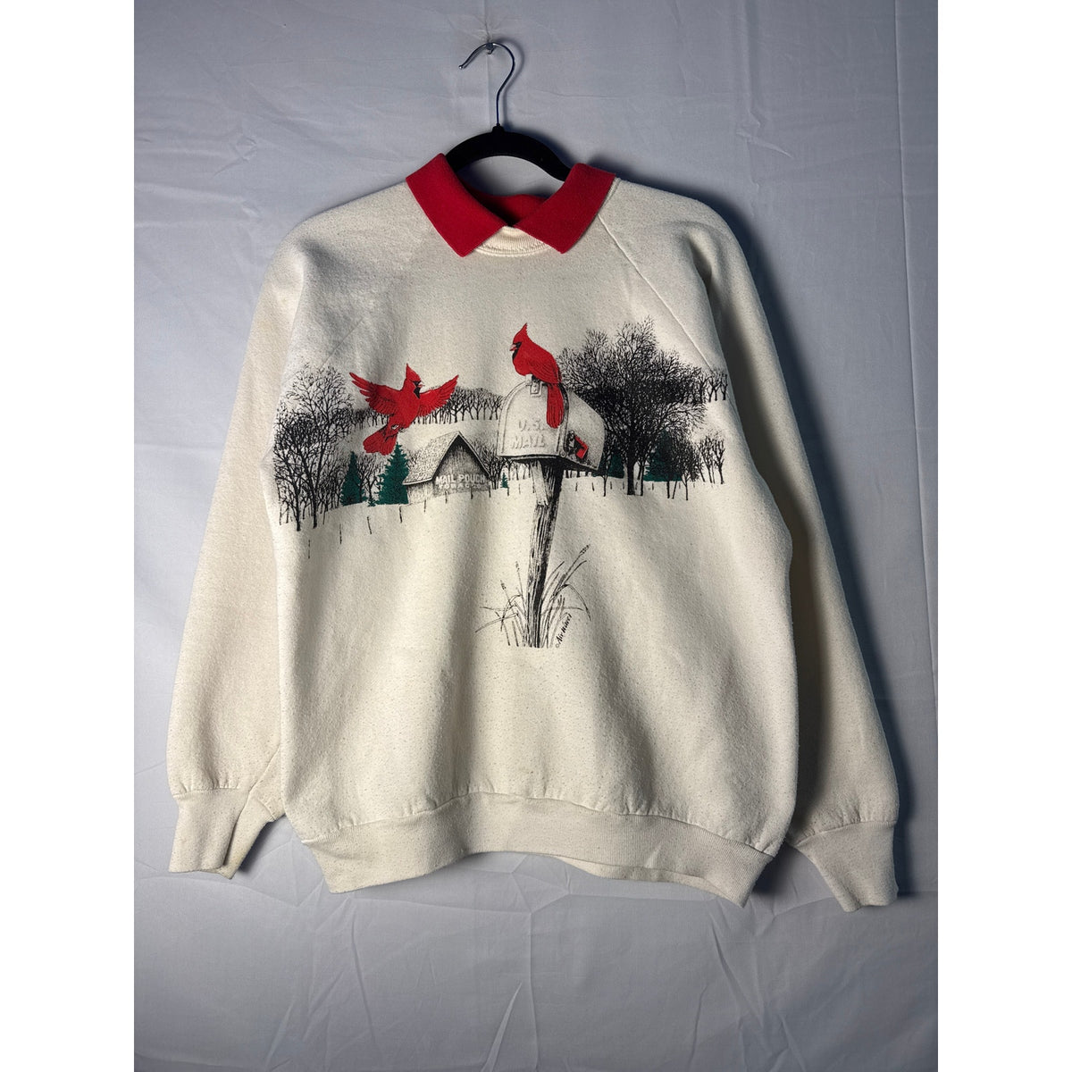Vintage US Mail Tobacco Barn Christmas Cardinal Crewneck w/ Red Collar Medium