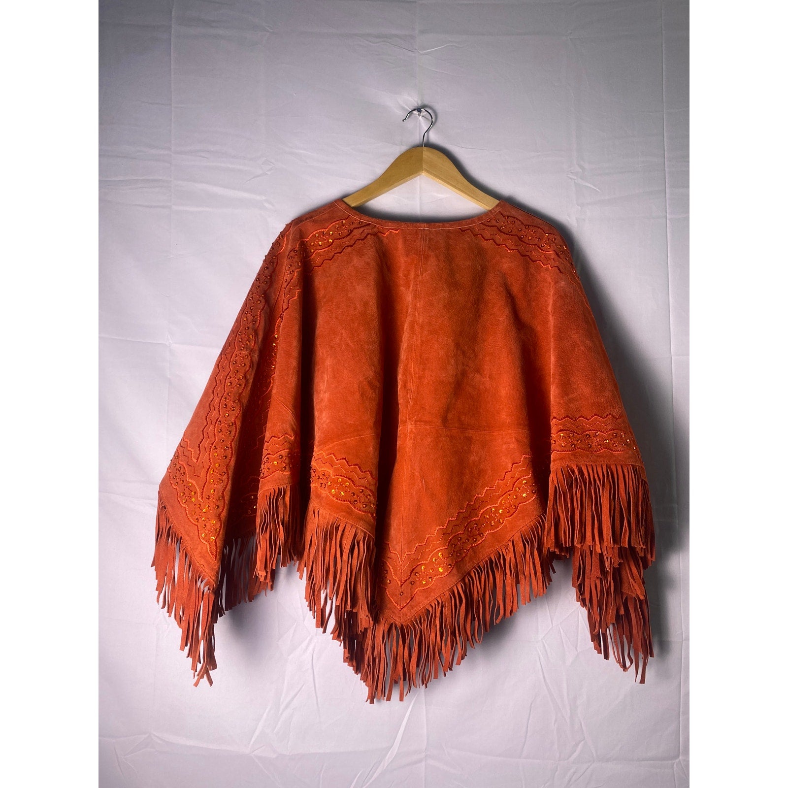 Vintage 90s Newport News Dark Pink Beaded Suede Fringe Poncho Women's Large/XL