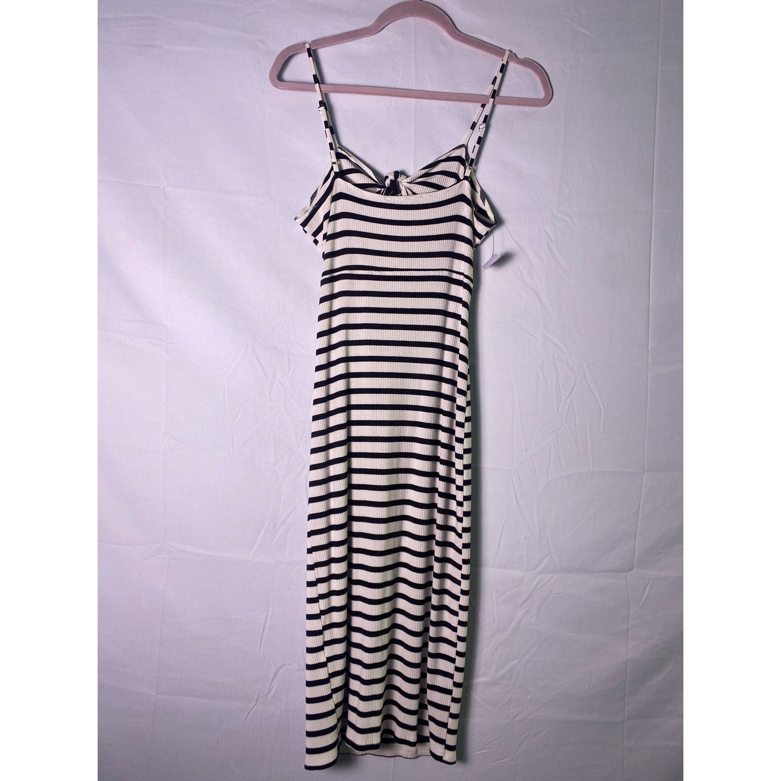 Forever 21 Black & White Striped Knit Maxi Dress Front Cut-Out Womens Size Large