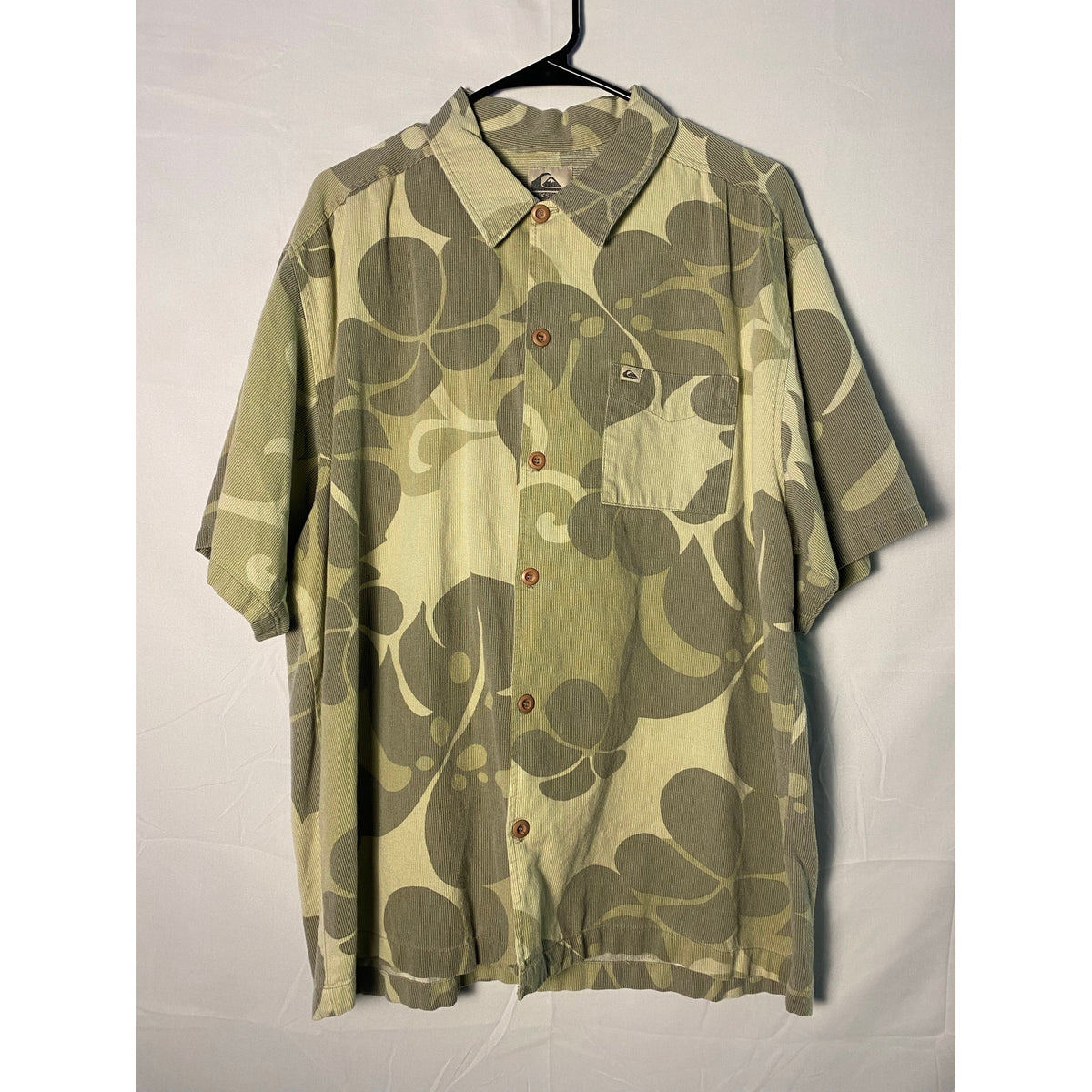 Vintage Quiksilver Hawaiian Button Up