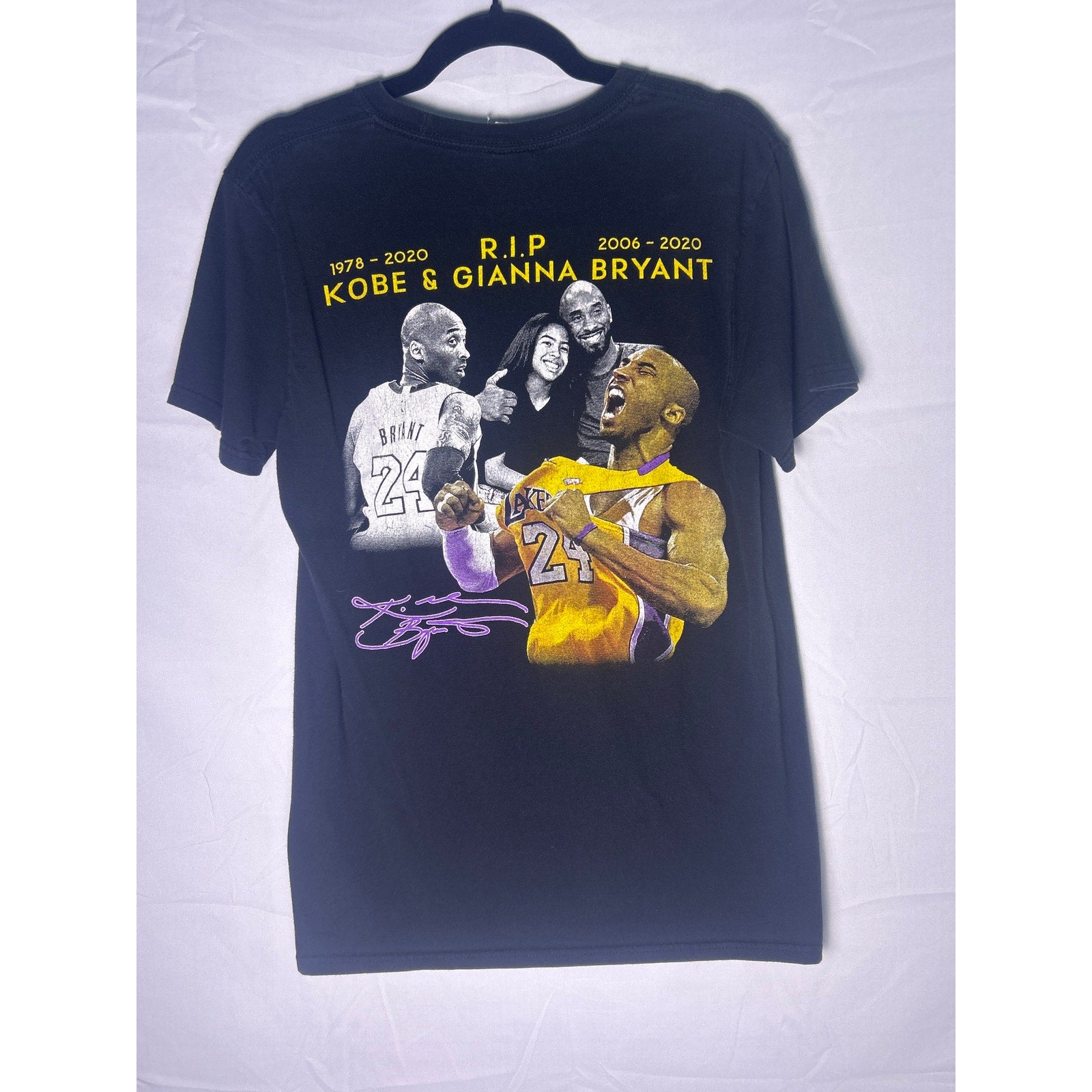 Kobe & Gianna Bryant NBA Lakers Kobe Memory Mamba Black T-shirt Men's Medium