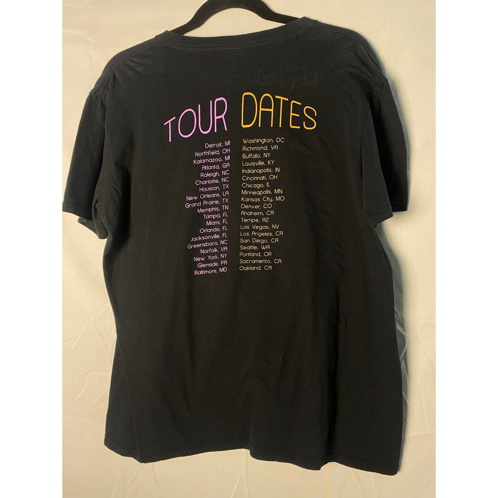 Gildan NYLA Marsha Ambrosious 2017 ME Tour Graphic Print Shirt Men's Large