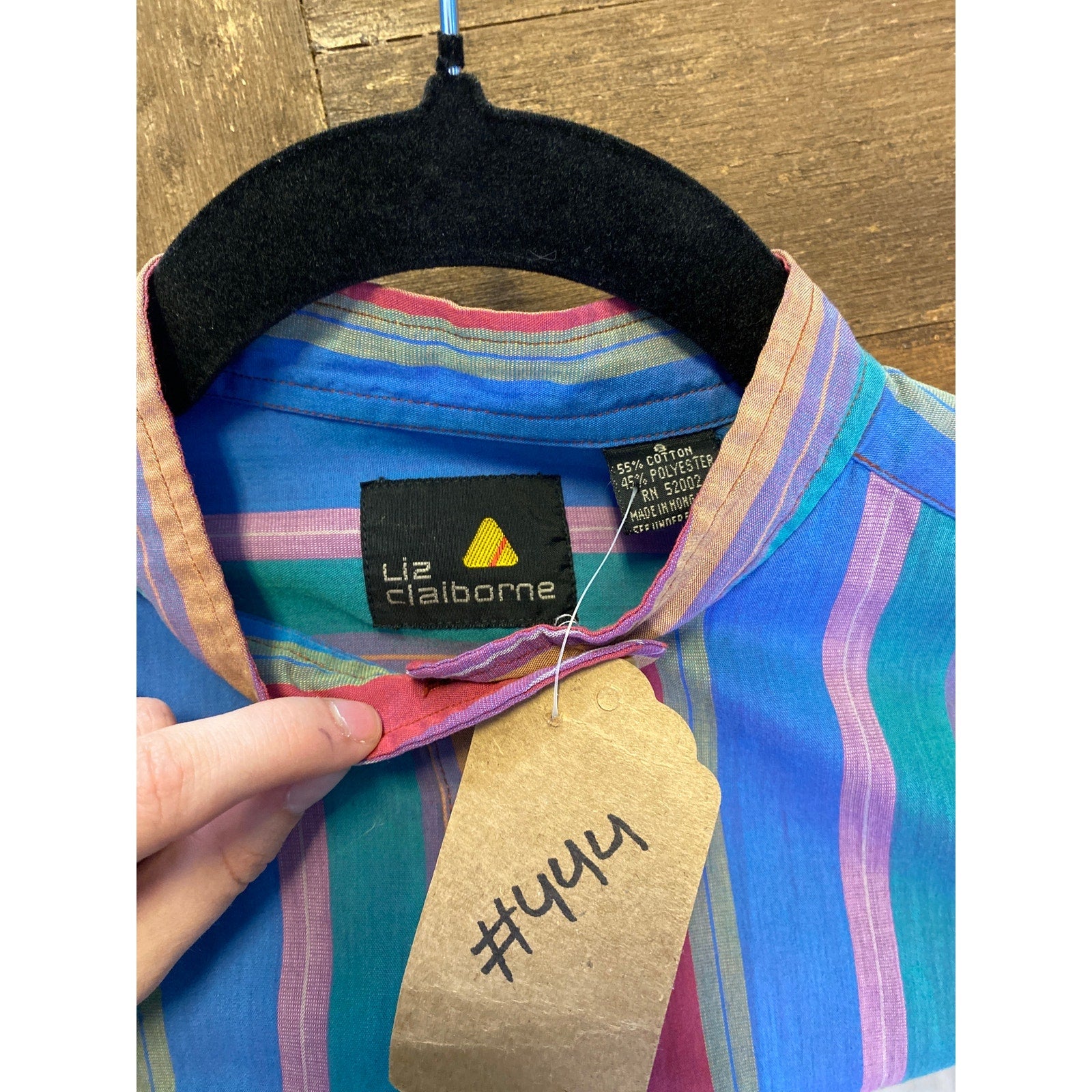 Liz Claiborne Blue Pink Red Striped Button Up Long Sleeve Blouse Women's Size 8