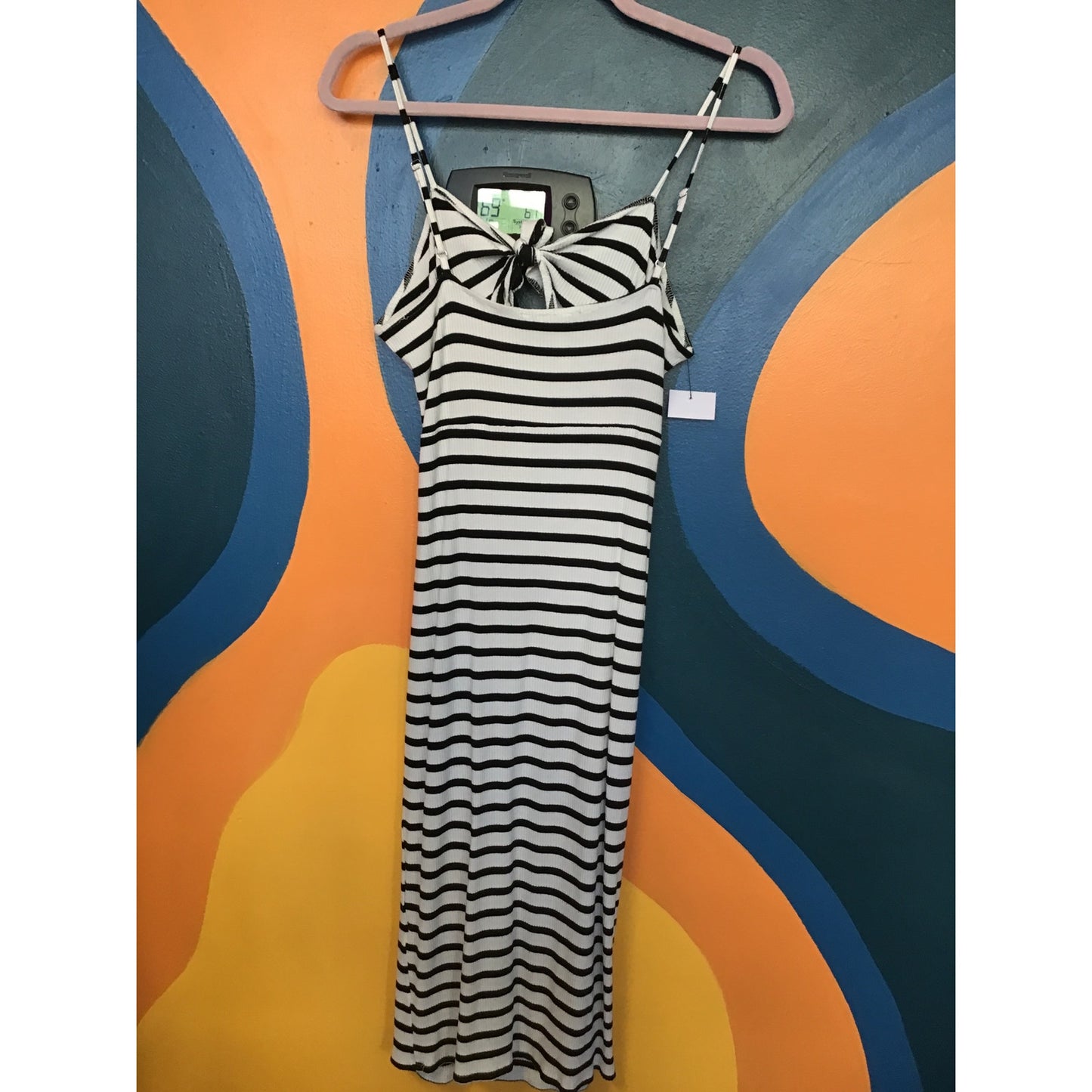 FOREVER 21 White & Black Striped Bodycon Midi Dress Knit Women's Size Large