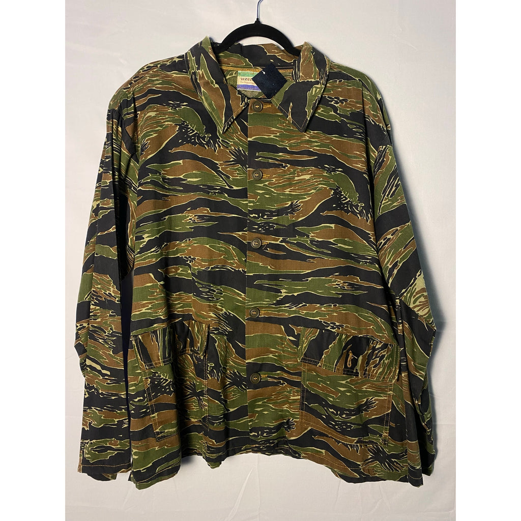 Winchester Tiger Animal Print Green Brown Camouflage Button Up Shirt Mens Size XL