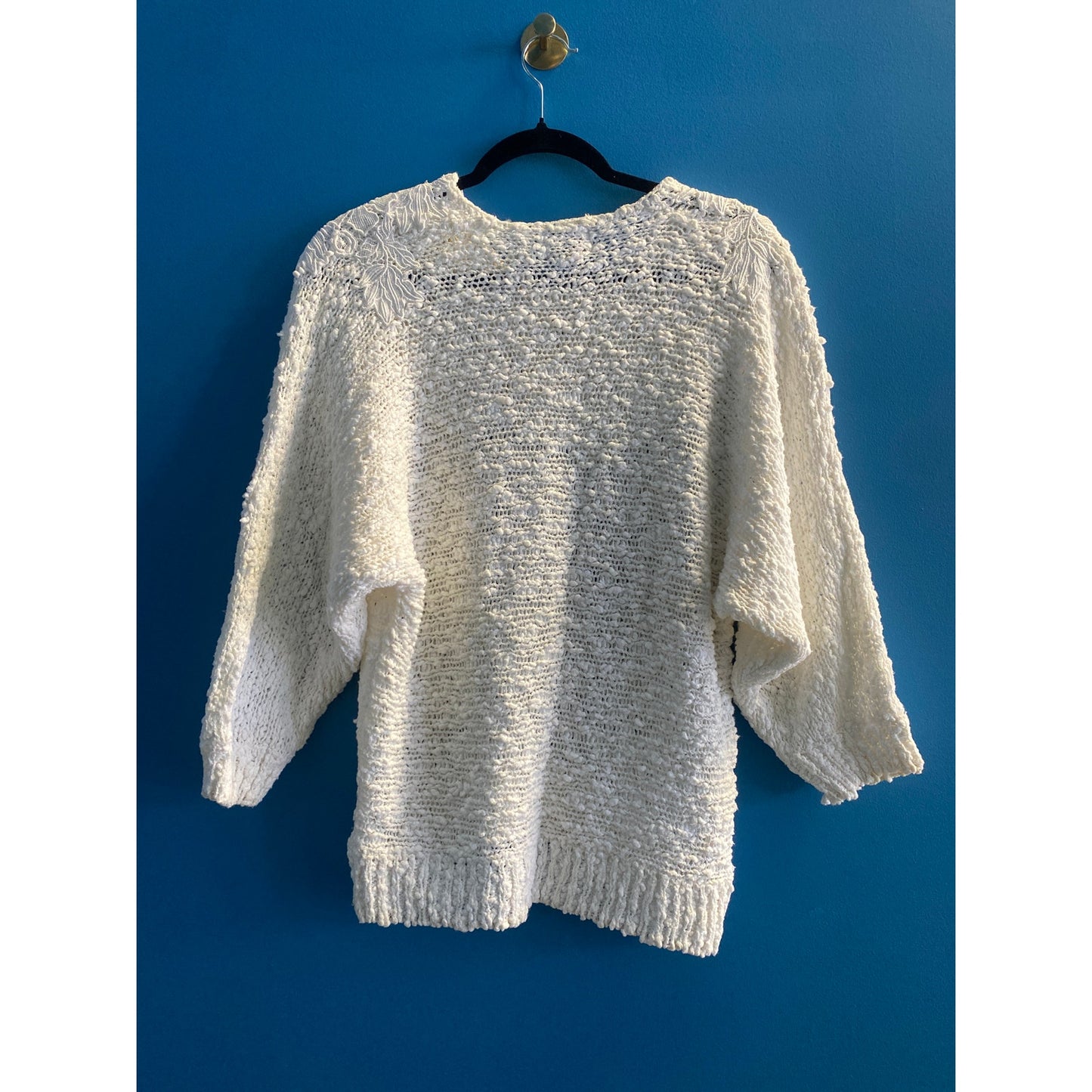 80's Bonnie and Bill White Floral Pearl Embellished V-neck Sweater Size Medium
