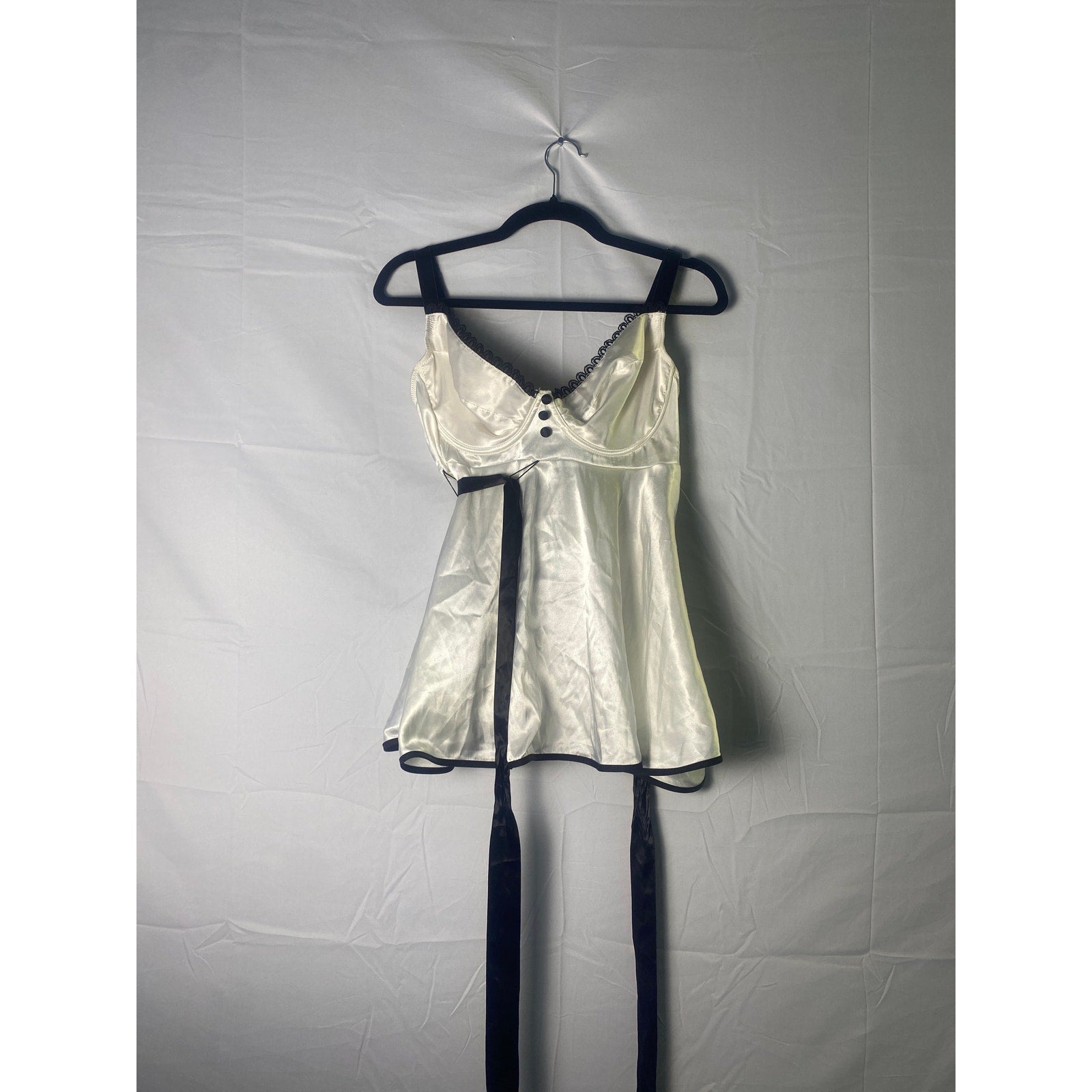 Vintage Intimate Attitudes Tie Waist White/Black Lingerie Top Plus Size 1X