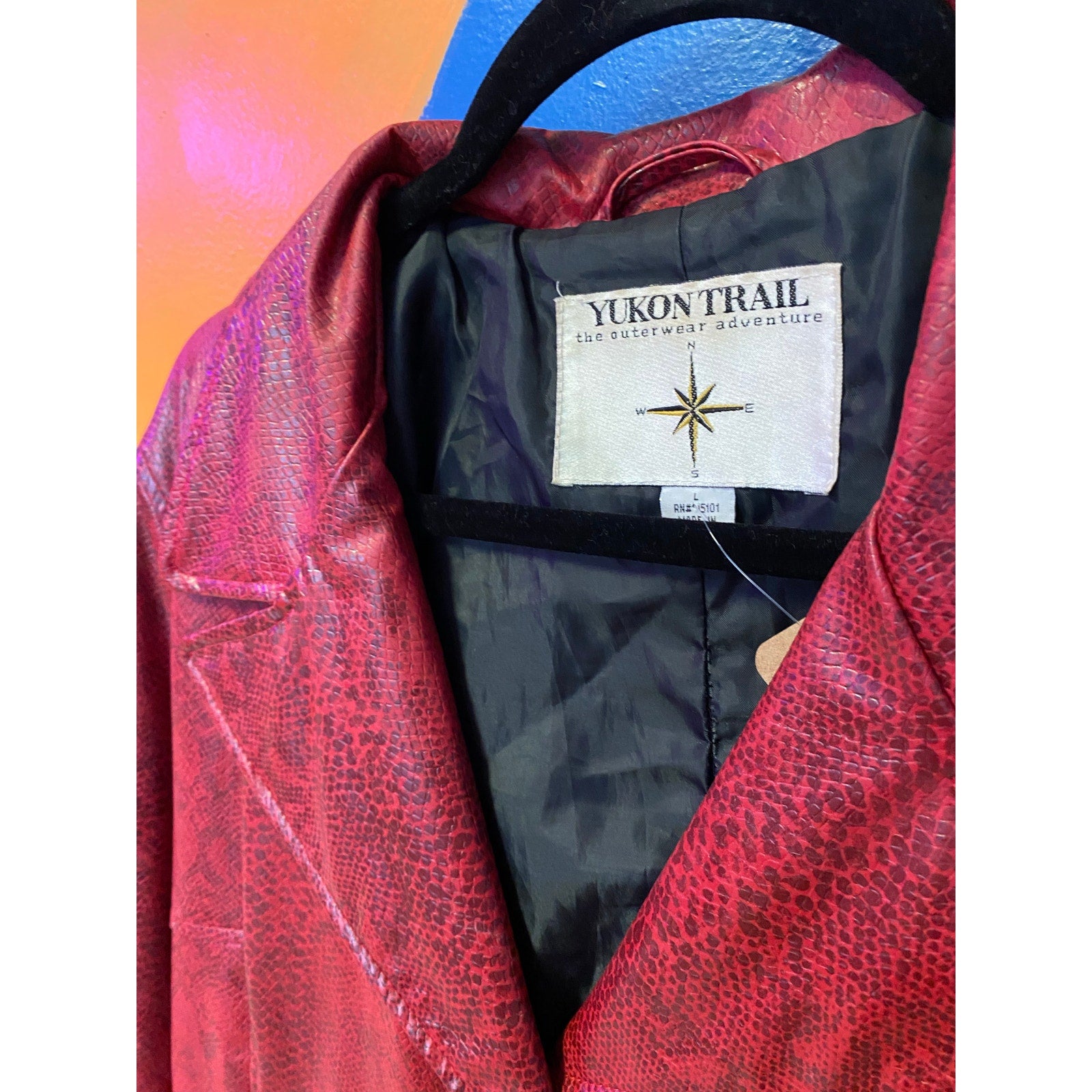 Yukon Trail Red Midwaist Snakeskin Faux Leather Coat Jacket Women's Size Large