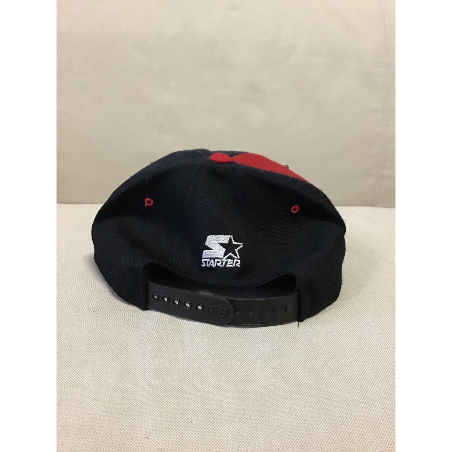 Vintage Starter Indiana Hoosiers IU University Spell-out SnapBack Hat Black Red