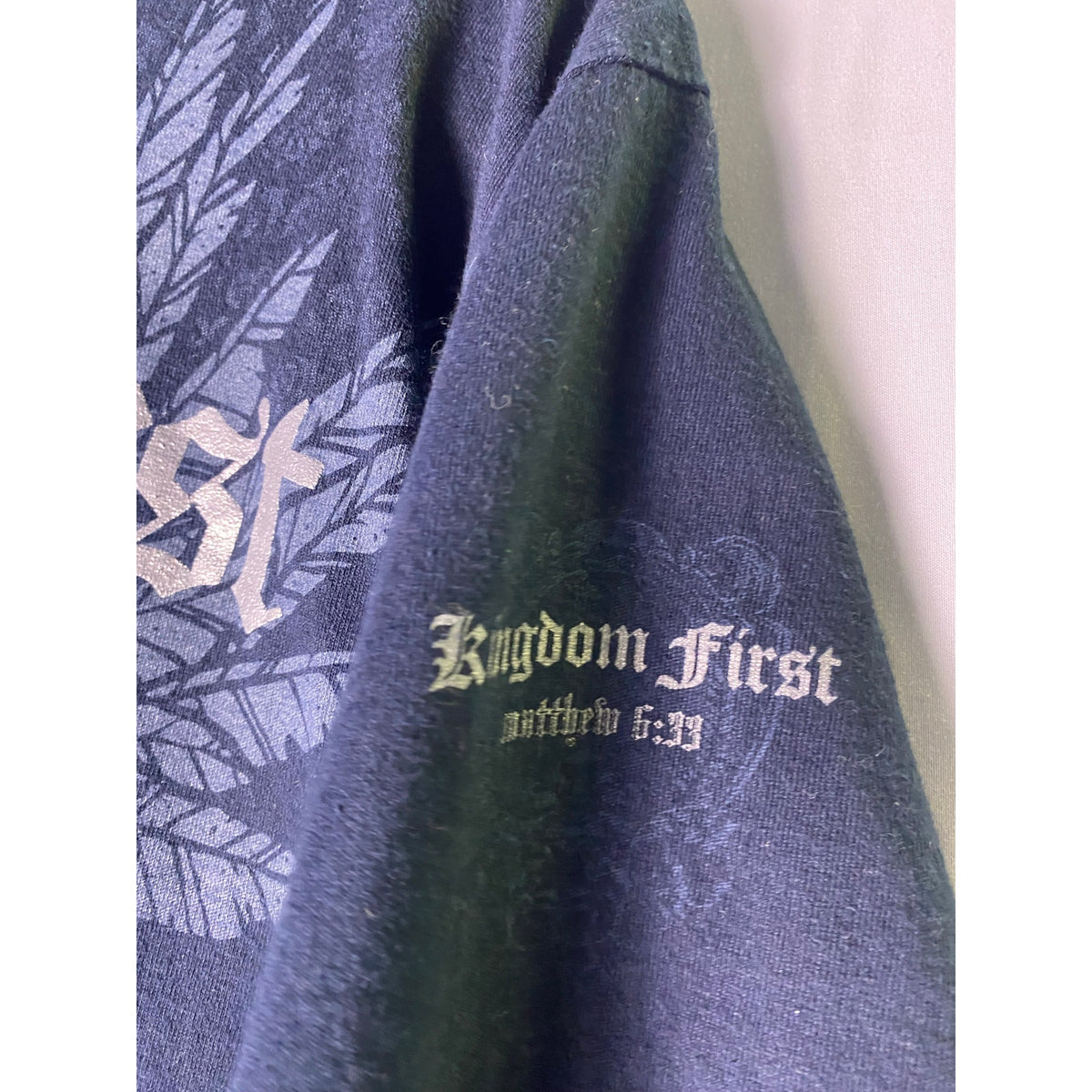 Gildan Kingdom First Matthew 6:33 Verse Angel Wings Tee Blue Shirt Men's Large