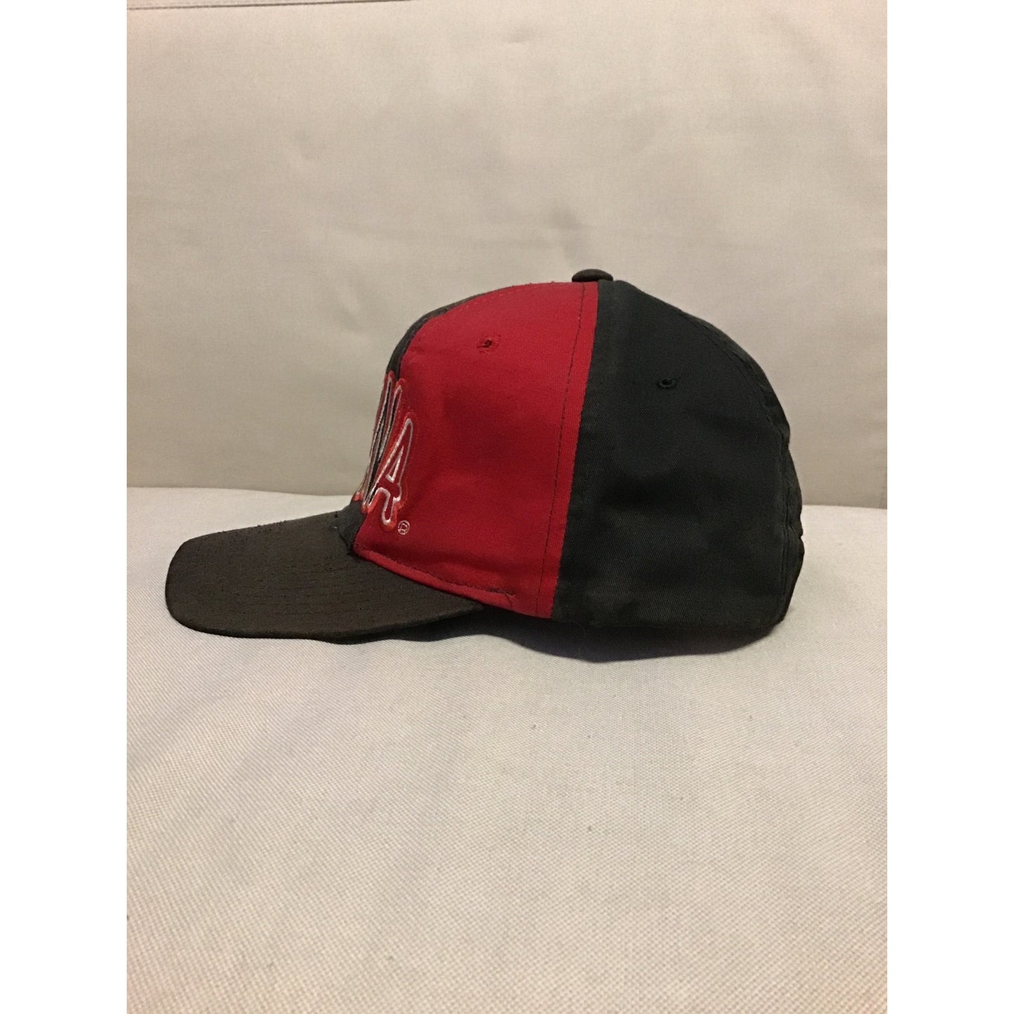 Vintage Starter NCAA Indiana Hoosiers Bubble Script Twill Snapback Hat