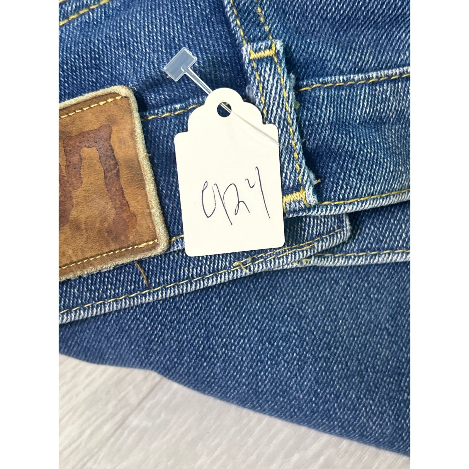 Lee Blue Denim Dark Wash Straight Leg 5-Pockets Jeans Women's Size 26?