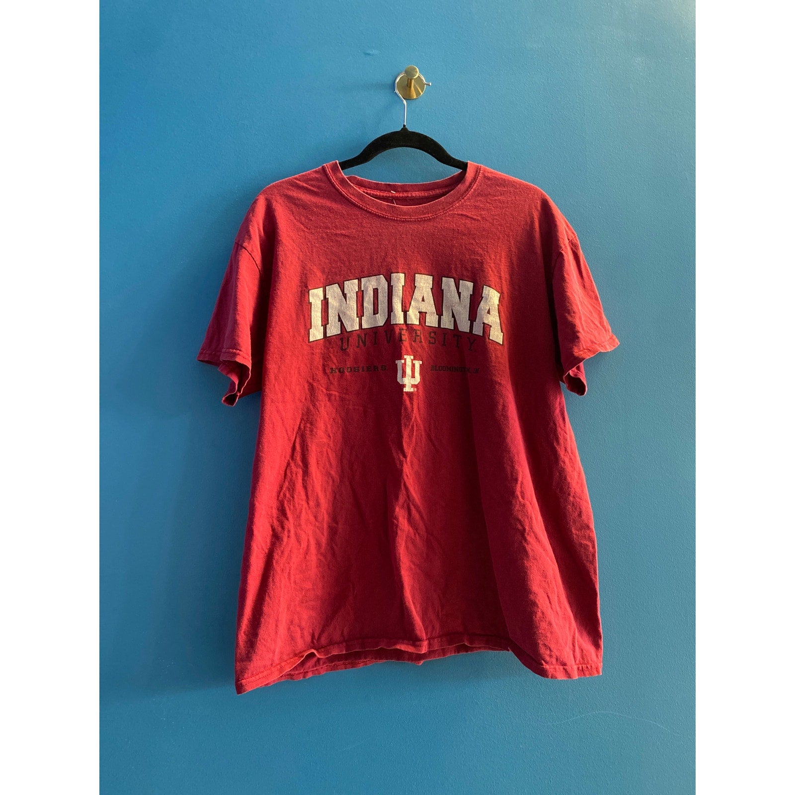 IU INDIANA Hoosiers Bloomington, IN Graphic Print Red Shirt Women's Large