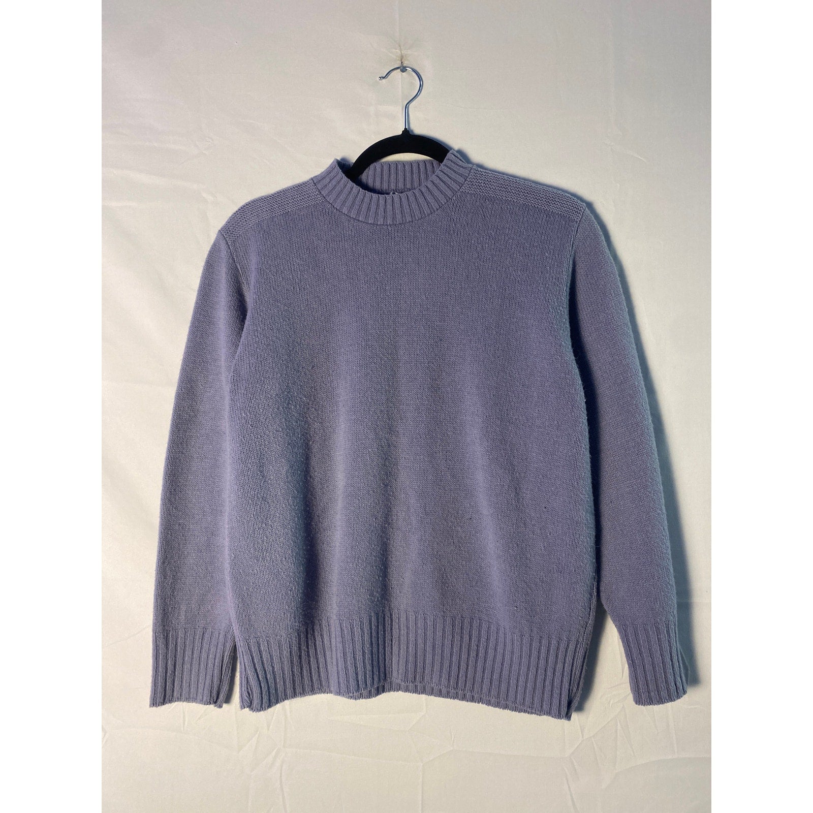 Vintage 70s-80s Lilac Knit Sweater Crewneck Pullover Women's Size Medium