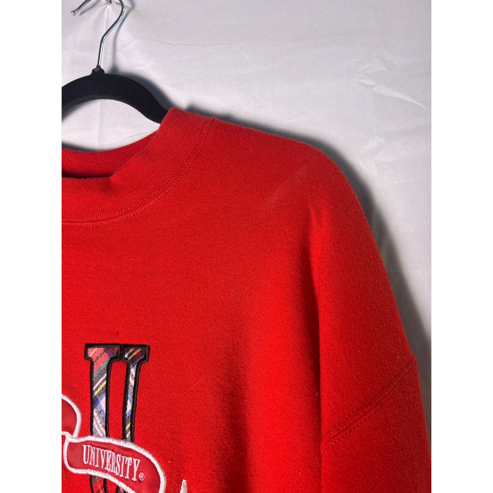RB Apparel Embroidered Indiana University Red Crewneck Sweatshirt Pullover XL